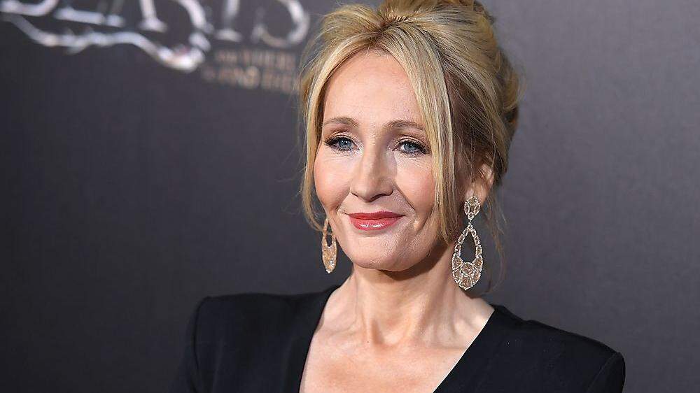 Joanne K. Rowling schreibt auf ihrer Website, dass das Stück an den Broadway kommt