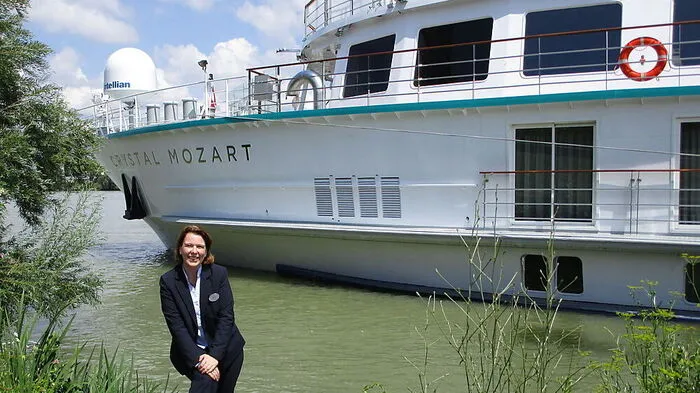 Hoteldirektorin auf der luxuriösen Crystal Mozart: Sonja Gruber
