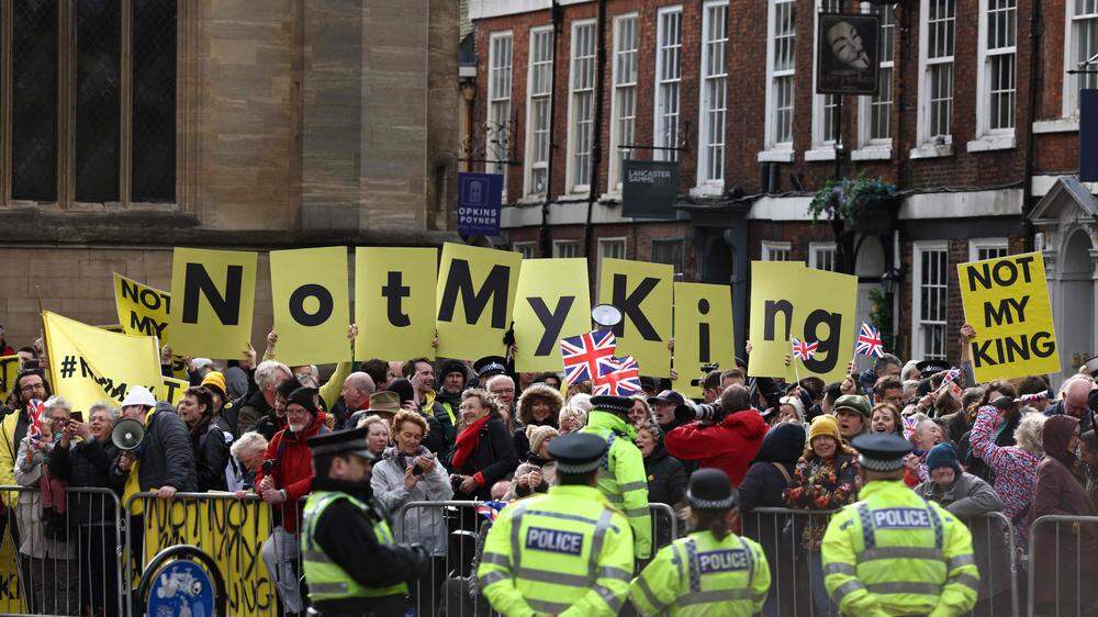 Viele Briten würden gerne auf den König verzichten.