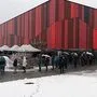 Viele Menschen waren schon vor 8 Uhr bei der Blumenhalle