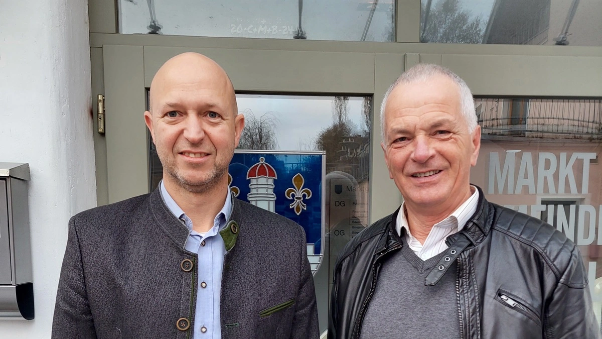 Patriz Rechberger tritt als Bürgermeister von Vorau zurück (rechts), Gemeindekassier Andreas Geier stellt sich zur Wahl als Nachfolger (links)