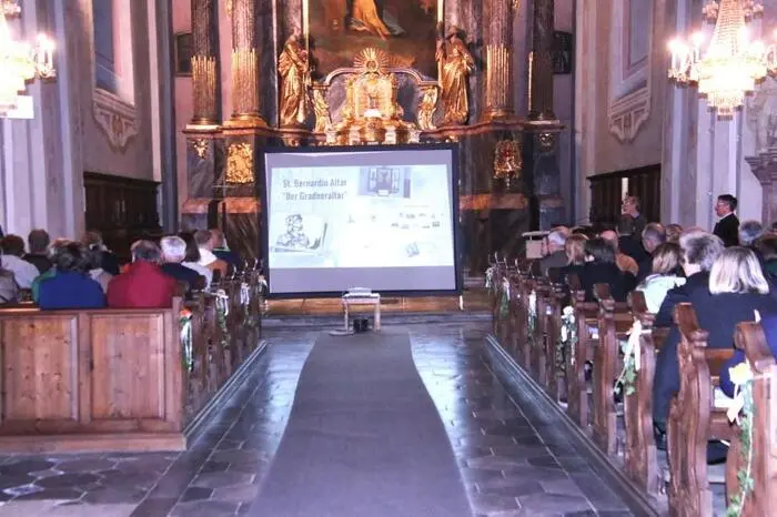 Höhepunkt war die Präsentation eines im Jahre 1986 gestohlenen Flügels des aus dem Jahre 1470 stammenden „Gradener Altares“.