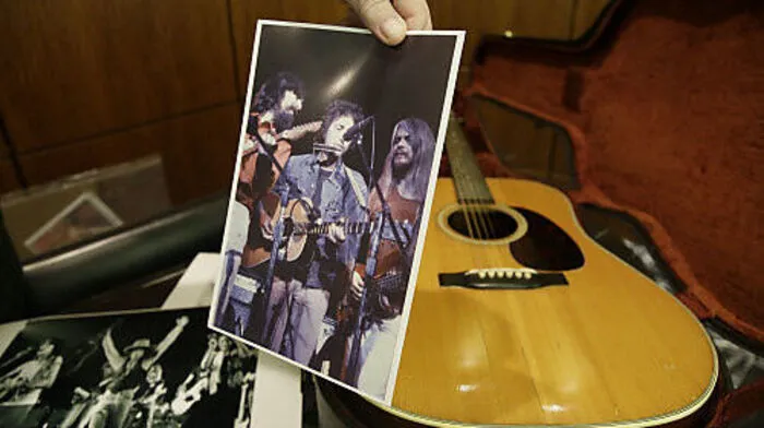 Die versteigerte Gitarre