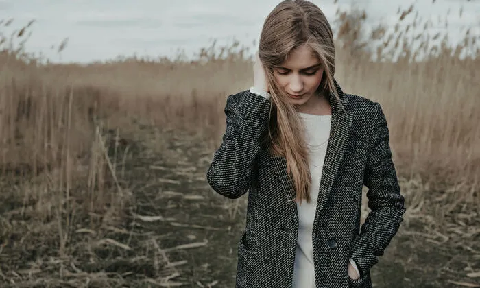 Direkte Blicke, Initiative ergreifen, die eigene Meinung zu vertreten:   Wie geht es dir damit?