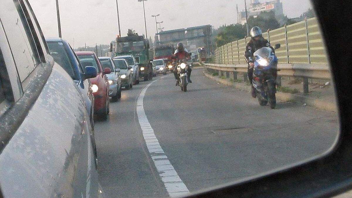 Motorradfahrer sind auf Autobahnen und Schnellstraßen das schwächste Glied