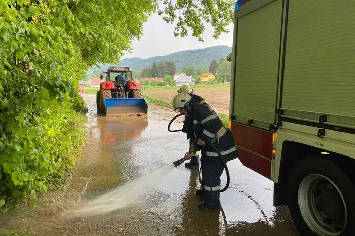 Klicken Sie sich durch die weiteren Bilder.