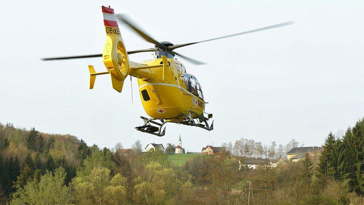 Der 72-Jährige wurde schwer verletzt in das Landeskrankenhaus Graz geflogen