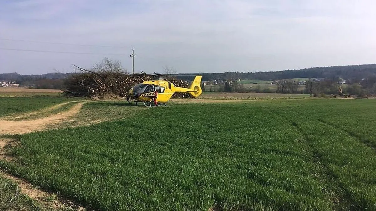 Der verletzte Lenker wurde vom C12 ins UKH Graz geflogen