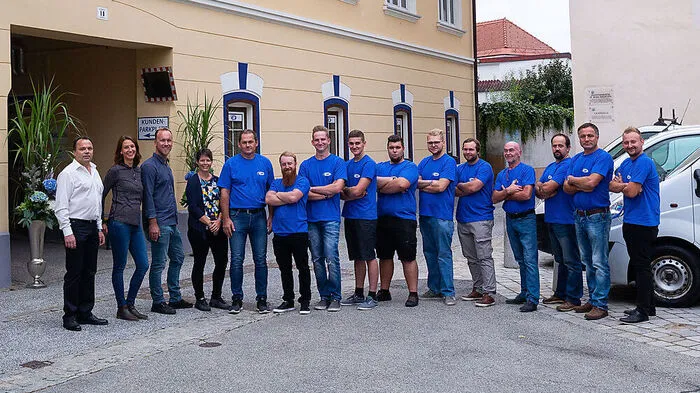 Insgesamt sind 18 Mitarbeiter im Unternehmen beschäftigt