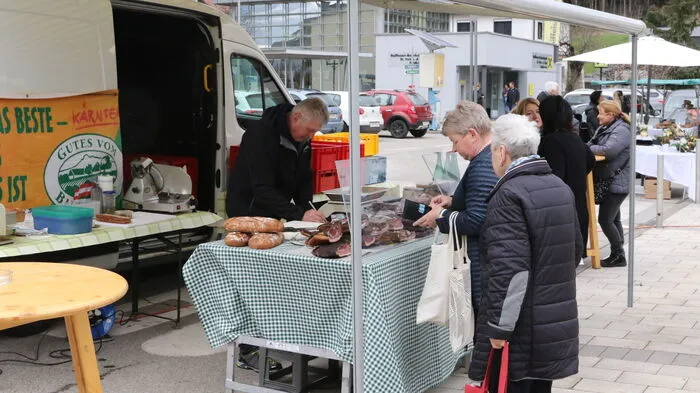 Ganz Liebenfels war am Freitag auf den Beinen, um beim Ostermarkt am Hauptplatz vorbei zu schauen.   