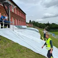 In St. Radegund unterspülten starke Regenfälle 2024 den Hang auf dem die Volksschule stand
