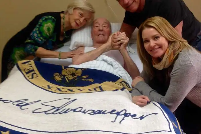Vor knapp einem Jahr besuchte Arnold Schwarzenegger Alfred Gerstl am Krankenbett.