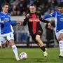 Florian Wirtz (Mitte) zeigte auch gegen Darmstadt auf