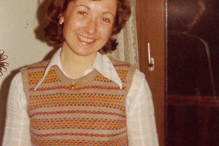 Mit 16 geht sie ein Jahr nach Amerika, nach der Matura schnallte sie sich den Rucksack um und trampt durch Sudamerika