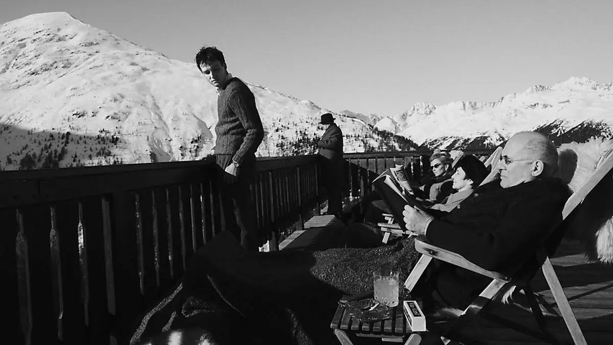 Jan Bülow im quantenmechanischen Thriller "Die Theorie von allem" von Timm Kröger