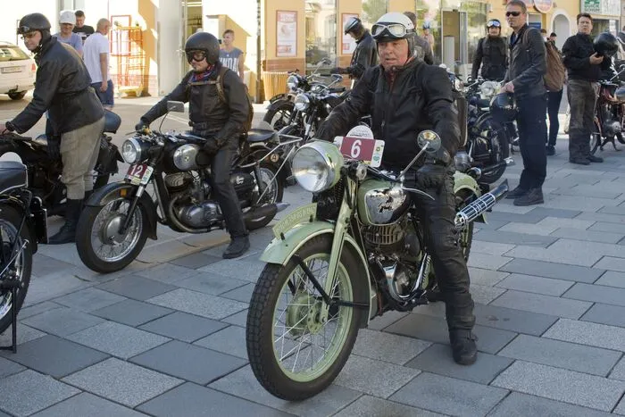 Bei der 22. Murtal Classic standen rund 180 Automobile und Motorräder in Knittelfeld am Start.