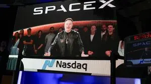 Börsenstart an der Nasdaq in New York: Elon Musk schaltete sich via Live-Stream von der SpaceX-Zentrale in Texas zu