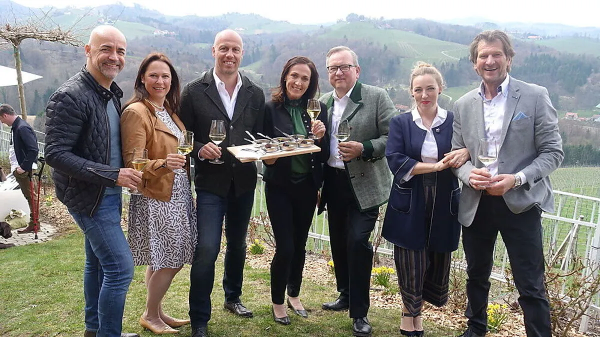 Topstimmung und Topwetter bei der Buschenschank-Eröffnungsfeier 