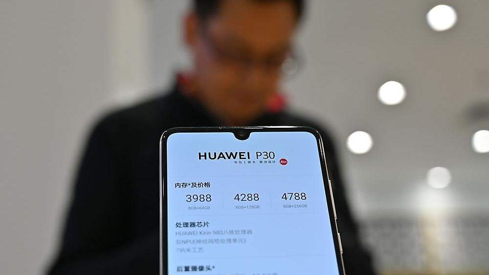 Mobilfunker sind bei Huawei-Geräten zögerlich
