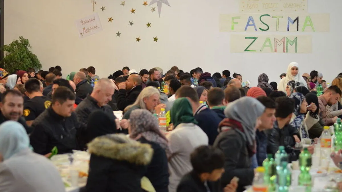 Gemeinsames Fastenbrechen im Islamischen Kulturzentrum in Graz