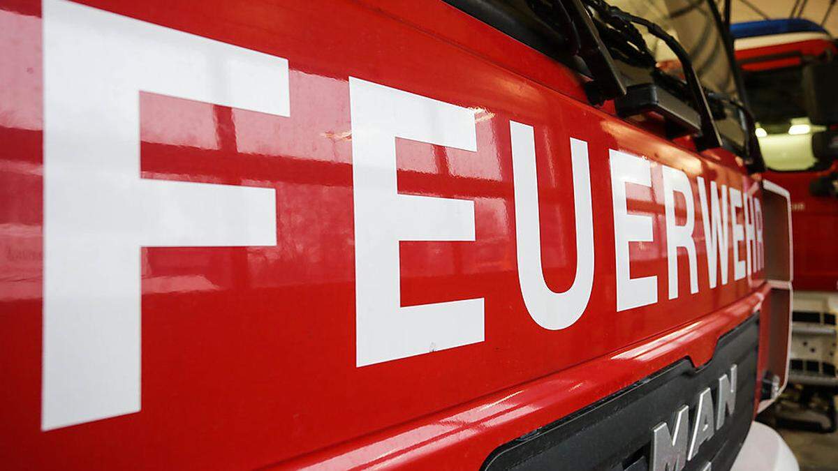 Die Feuerwehr war mit 33 Personen im Einsatz