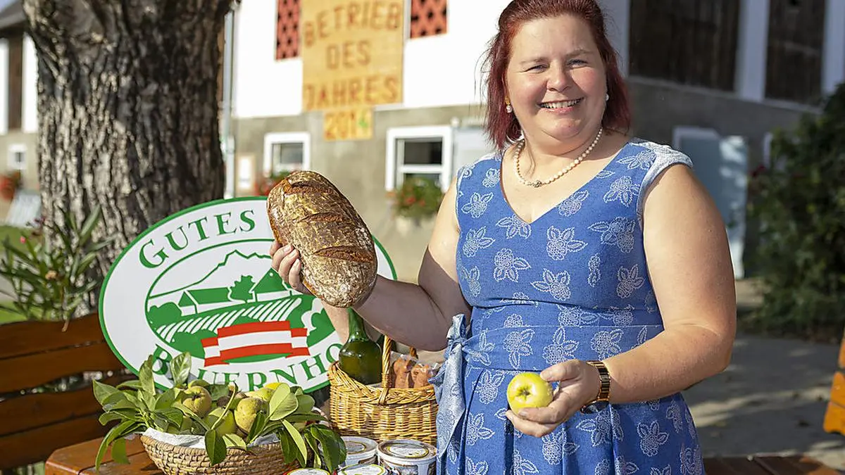 Mit bäuerlichen Produkten innovativ sein zeigt Petra Pobaschnig vor 