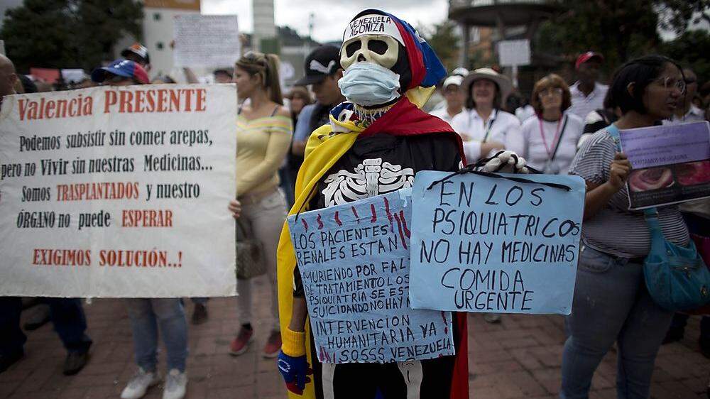 Proteste gegen den Mangel an Medikamenten und medizinischen Geräten in Caracas Anfang Februar