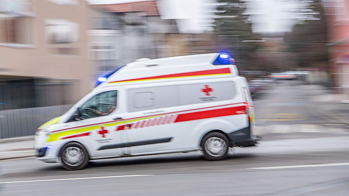 Der Zweijährige wurde von der Rettung auf die Kinderklinik nach Graz gebracht