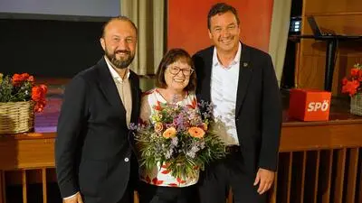 Landesparteivorsitzender Max Lercher, Bezirksfrauenvorsitzende Christine Hemmer und Bezirksparteivorsitzender Jochen Bocksruker
