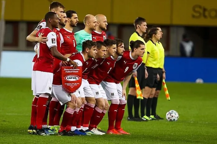 Österreichs Team Alexander Schlager, Stefan Lainer (Christopher Trimmel 76.), Aleksander Dragovic, Gernot Trauner, Andreas Ulmer, Marcel Sabitzer, Florian Grillitsch, David Alaba (Alessandro Schlöpf 64.), Louis Schaub (Yusuf Demir 85.), Sasa Kalajdzic (Michael Gregoritsch 64.), Christoph Baumgartner (Karim Onisiwo 76.) Hier kommen Sie zum Matchbericht! Hier kommen Sie zur Notengalerie! Hier kommen Sie zum Kommentar!