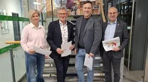 Regionalstellenobmann-Stellvertreterin Manuela Kuterer, Regionalstellenobmann Weiz Bernhard Stranzl, Werner Wild, Obmann des Weizer Wirtschaftsbunds und Regionalstellenleiter WKO-Weiz Andreas Schlemmer
