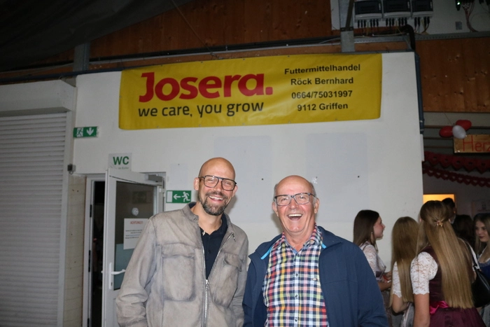 Die beiden Sponsoren Bernhard und Richard Röck kamen ebenfalls zu dem unterhaltsamen Abend.