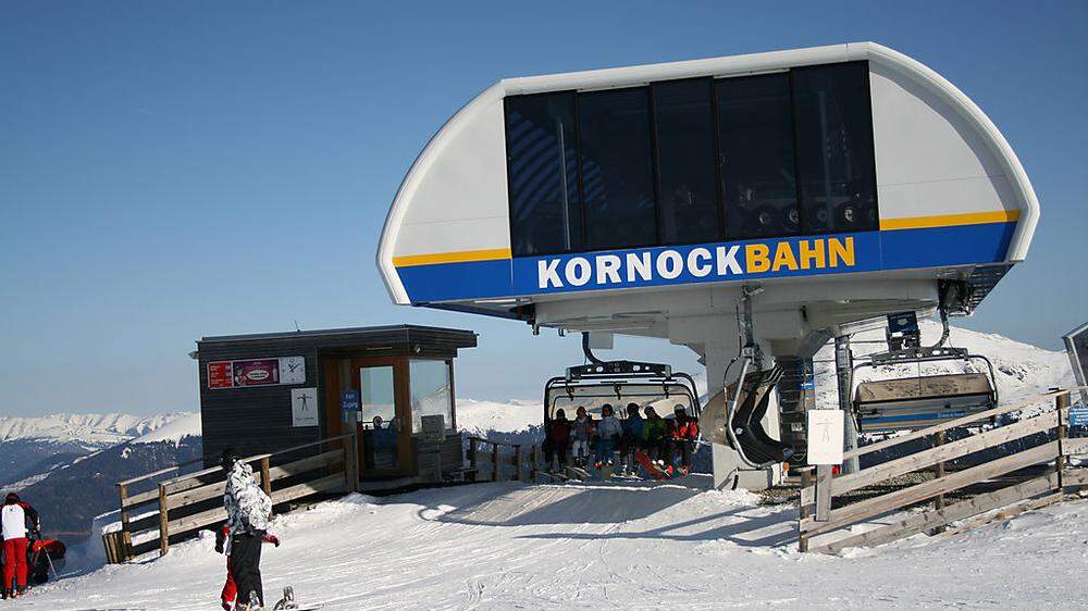 Die Bergstation der neuen Bahn entsteht neben der Kornockbahn.