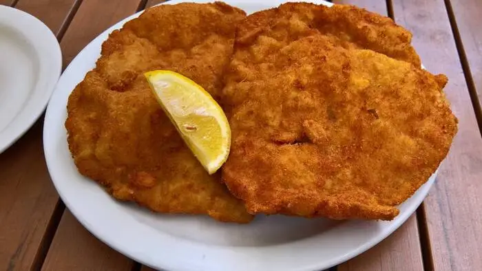 Das „echte“ Schnitzel kommt gar nicht aus Österreich?