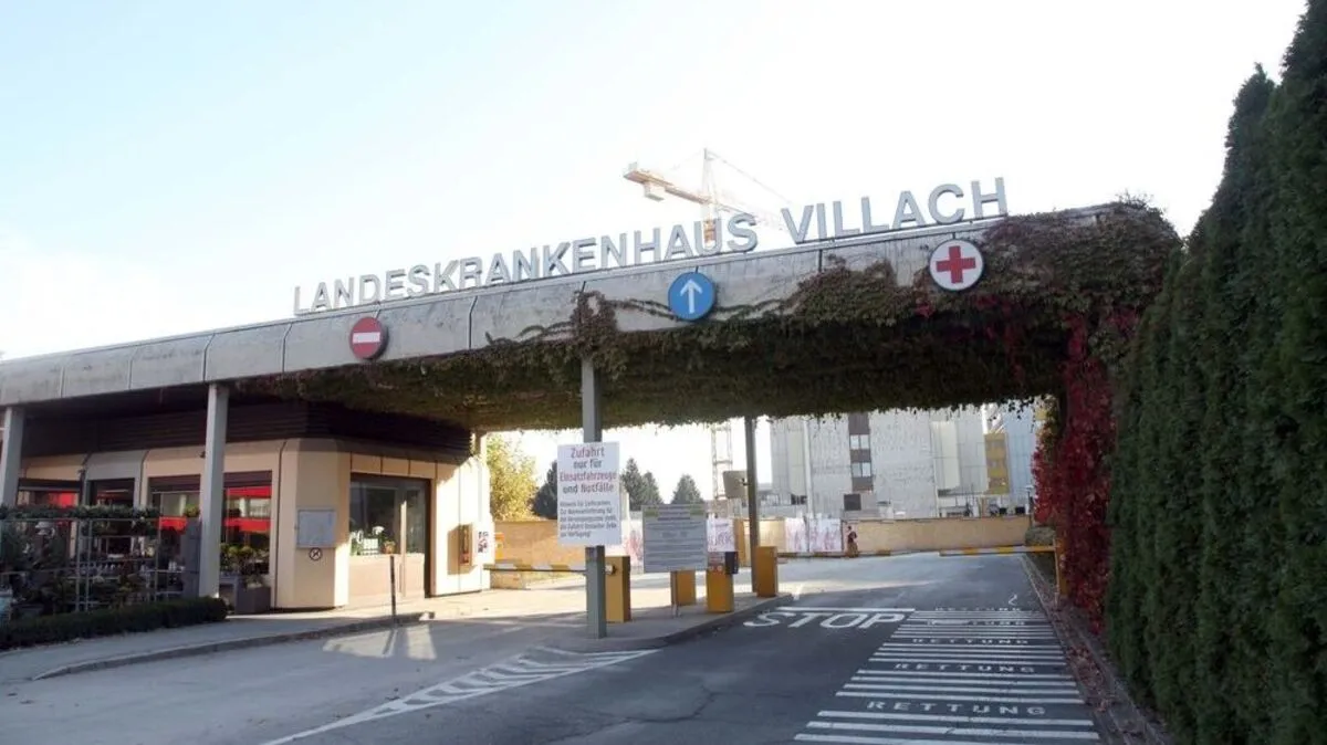 Gegenüber vom Haupteingang soll das Parkhaus entstehen