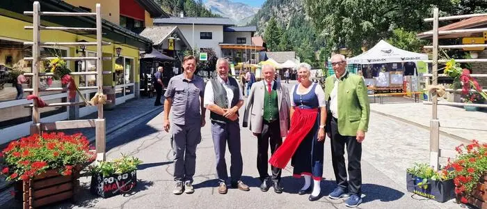 Zahlreiche Ehrengäste feierten beim Jubiläum mit