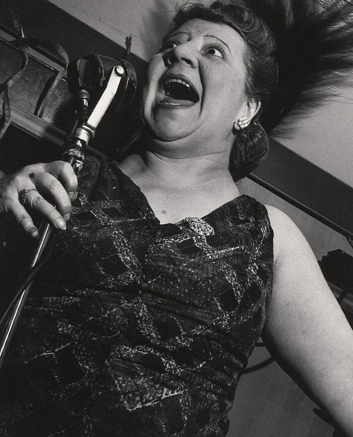 Lisette Model, "Sängerin im Metropole Cafe, New York City", 1946 
