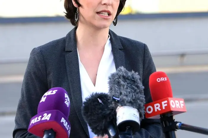 Europaministerin Karoline Edstadler (ÖVP) anlässlich der Ankunft des ersten Korridorzuges.
