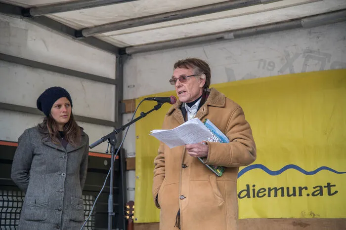 Prominente Unterstützung kam aus Wien in Form von Bernd Lötsch, Uni-Professor und schon beim Kampf um Hainburg dabei.
