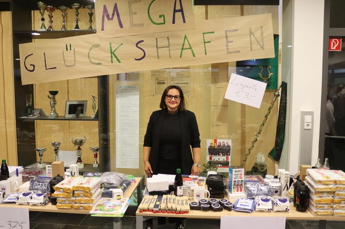 Ein großer Glückshafen mit vielen wertvollen Hauptpreisen durfte auch heuer nicht fehlen.