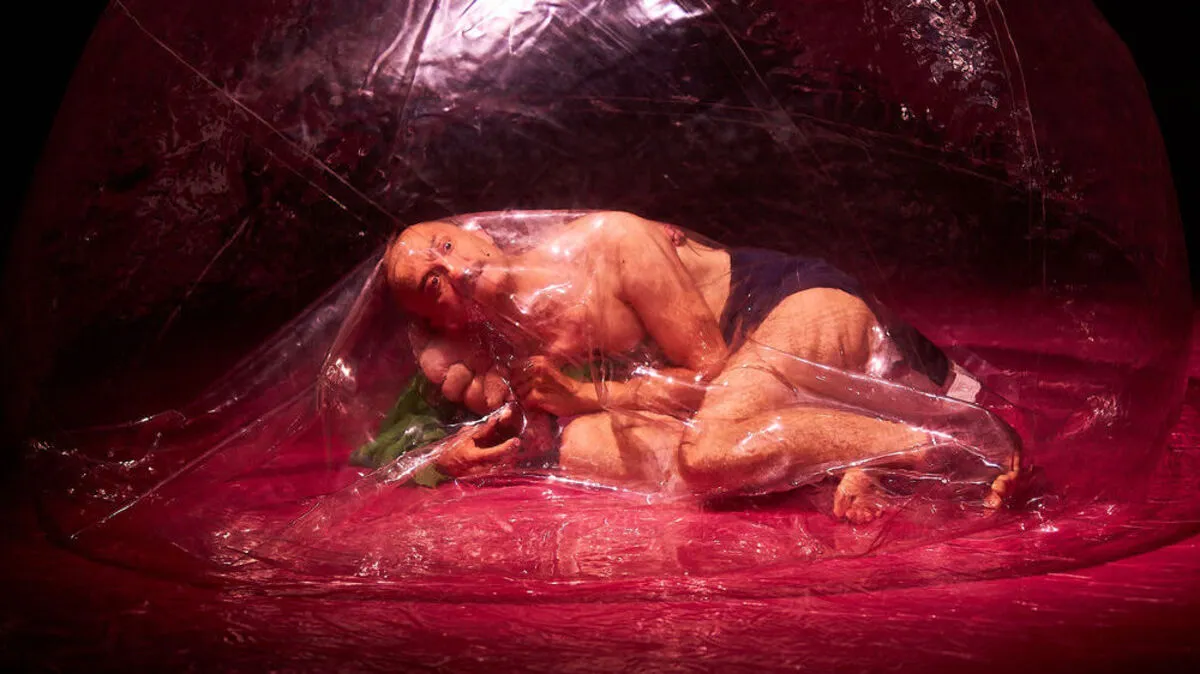 Alex Deutinger in "Stomach"