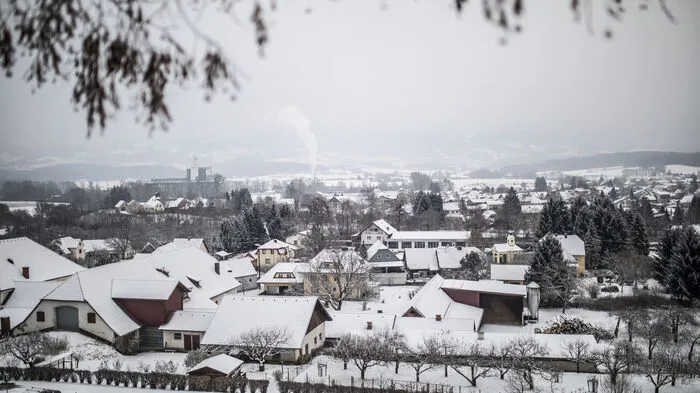 Lange haben die Kärntner darauf warten müssen: In der Nacht auf Mittwoch hat es im südlichsten Bundesland endlich ein wenig geschneit.