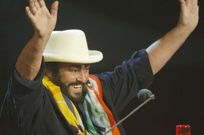 ... Luciano Pavarotti ...