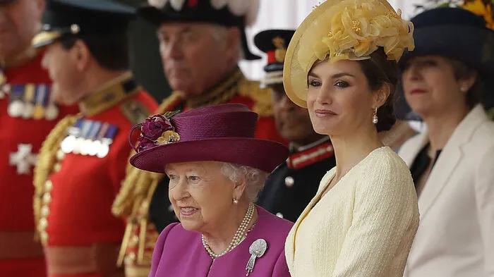 Königin Elizabeth II, Königin Letizia