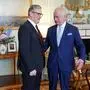 . 05/07/2024. London, United Kingdom. King Charles III with Sir Keir Starmer during an audience at Buckingham Palace in London, where he invited the leader of the Labour Party to become the new UK Prime Minister. PUBLICATIONxINxGERxSUIxAUTxHUNxONLY xi-Imagesx/xPoolx IIM-25351-0081