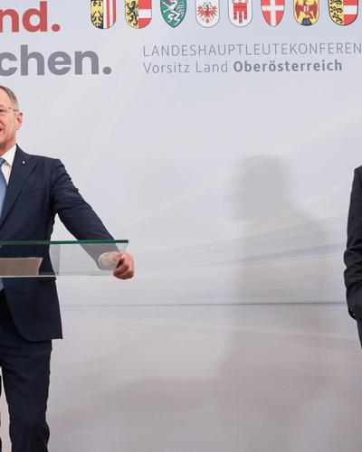 Landeshauptmann Thomas Stelzer (OÖ/ÖVP) und Wiens Stadtrat Peter Hanke (Wien/SPÖ)