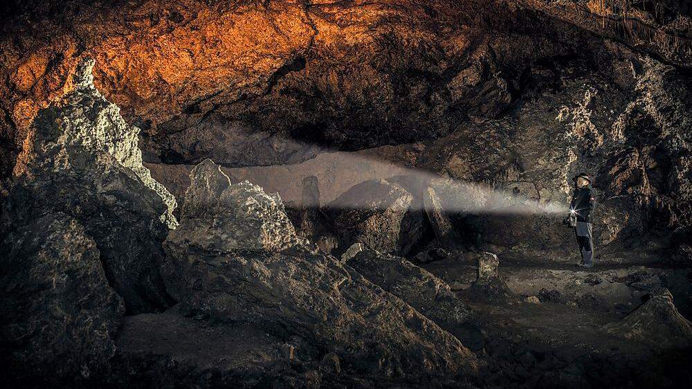 Die Kraushöhle im Geopark Steirische Eisenwurzen vereint als einzige Höhle Mitteleuropas Gipskristalle und Tropfsteine