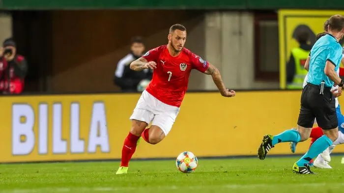 Marko Arnautovic: 3 Mustergültige Vorlage zum 1:0 von Lazaro beim EM-Qualifikationsspiel Österreich - Israel (Endstand 3:0), aber blieb selbst nicht kaltschnäuzig genug vor dem Tor und vergab vier tolle Chancen. Oberschenkelprobleme hinderten ihn daran, durchzuspielen.
