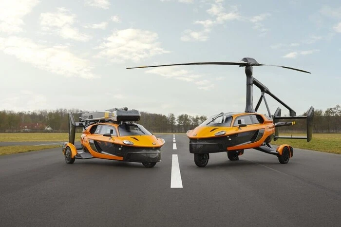 Der gesperrte Seecorso wird jeden Nachmittag zum exklusiven Autosalon, in dem - neben vielen anderen außergewöhnlichen Sondermodellen - heuer das erste "Sportwagen-Flugzeug", der PAL-V, seine Österreich-Premiere feiert. 