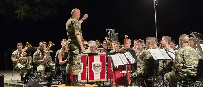 Oberst Hannes Apfolterer leitete die Militärmusik Tirol